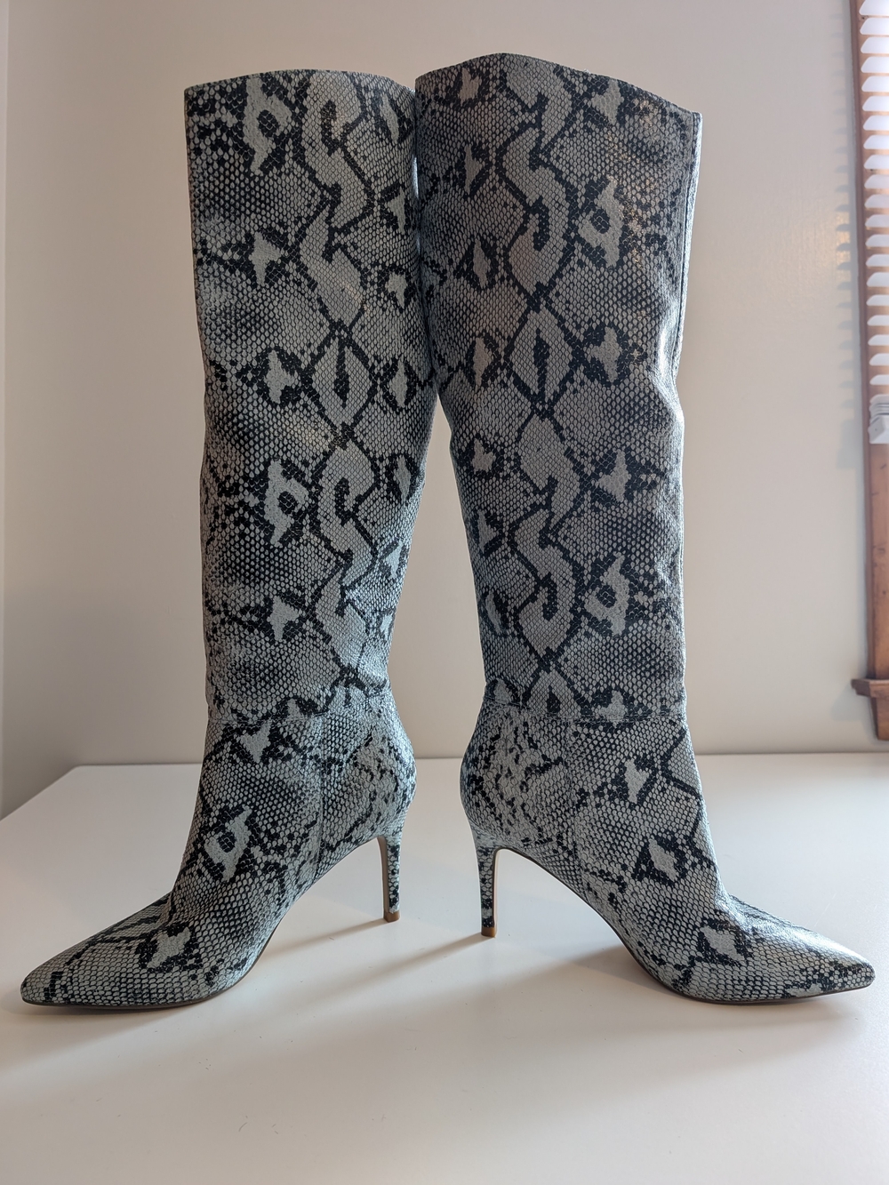 Steve Madden Kimari snake-print boots - Picture 2 of 4